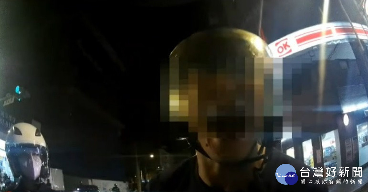 彭男即情緒失控對警咆哮並辱罵三字經。