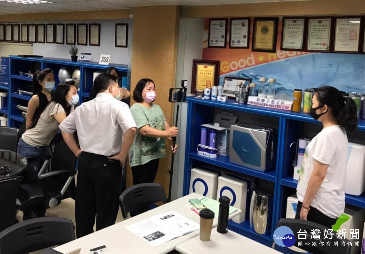 桃竹苗分署輔導利淘股份有限公司辦理「手機影片製作實務」課程,幫助員工強化職能。<br /><br />
