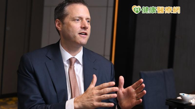 跨國製藥大廠轉型!研發新藥、疫苗 助國人戰勝疾病