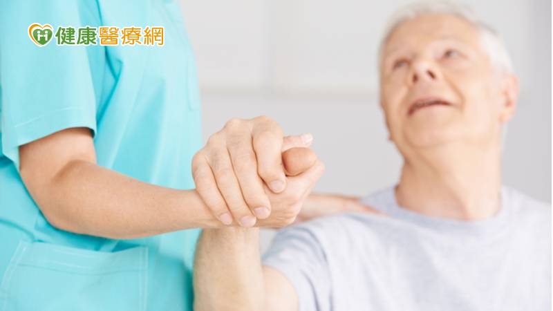 2022全球失智症報告提基本人權! TADA籲「1事」避免照顧悲劇