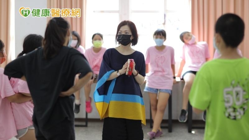 從精障者身上看見「正常」 藝術療育啟示:被社會框架的我們才是不正常