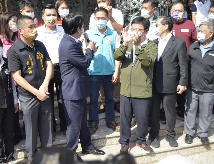 副總統賴清德嘉市參拜保安宮 推薦市議員候選人黃盈智