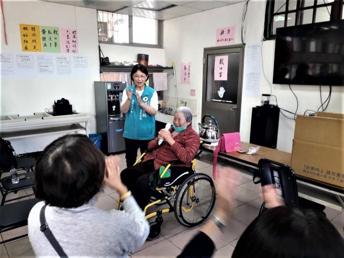 總是穿梭在苗栗大湖與卓蘭為民服務 陳春暖始終都在