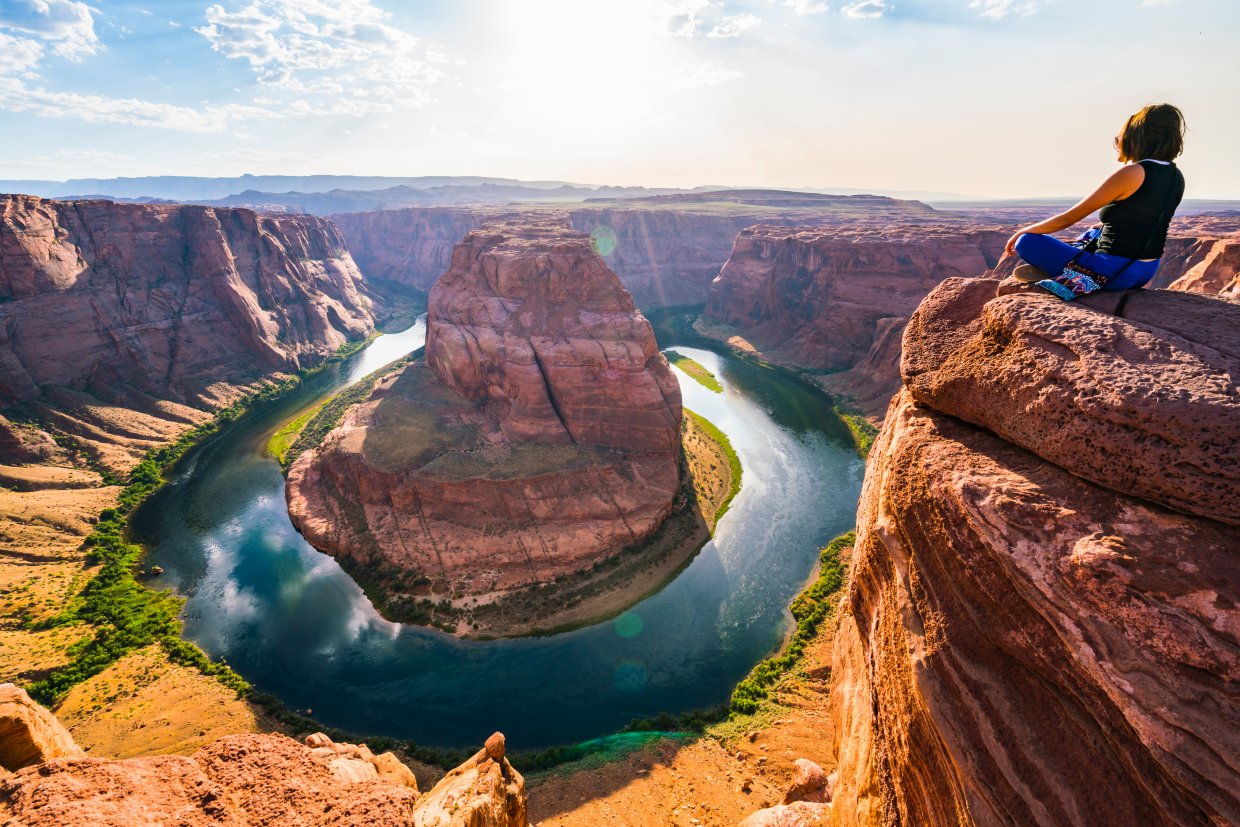 Beautiful,Horseshoe,Bend,On,Sunny,Day,page,arizona,usa