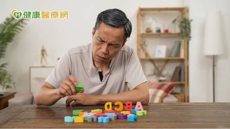 中研院攜手北市聯醫推社會處方箋 營造失智友善環境