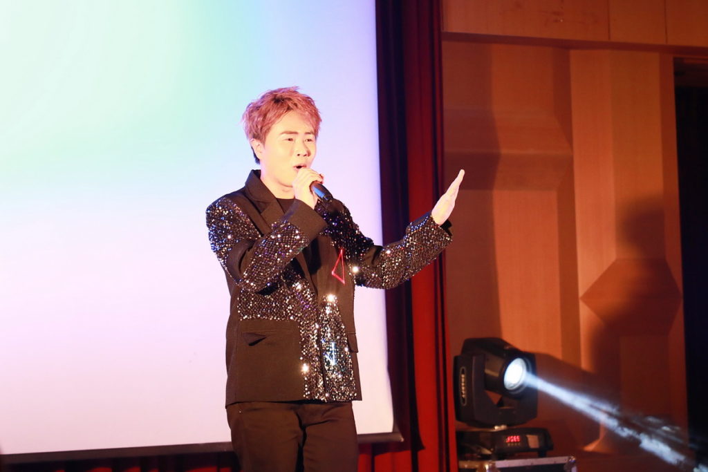 演唱歌手