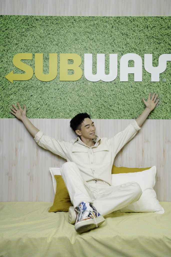 SUBWAY邀請王可元擔任一日店長,新鮮現做美味加持