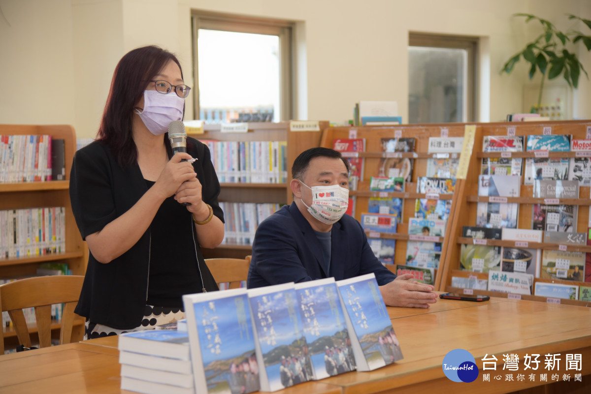 高丹華女士希望讓民眾都可以在圖書館找得到烏坵軍旅的故事。<br /><br /> <br /><br />