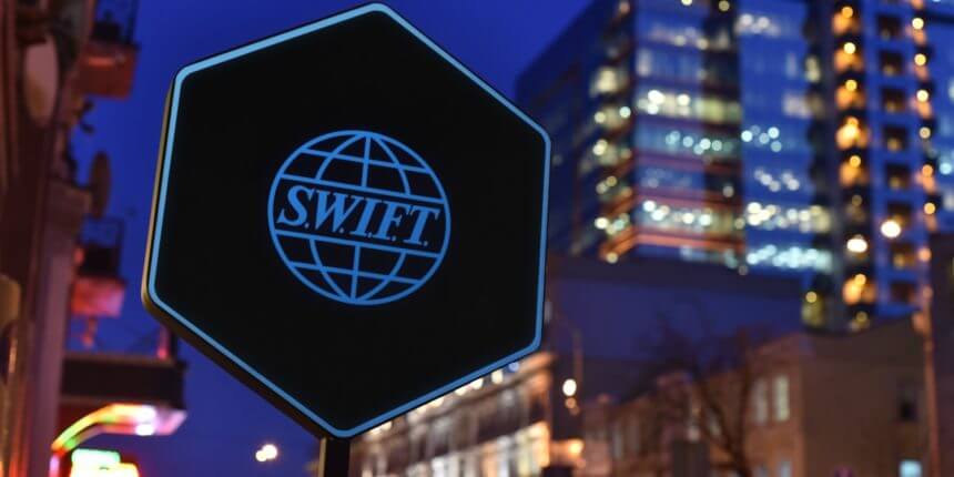 新舊金融基建交會點！SWIFT與Chainlink攜手連接傳統金融與加密市場