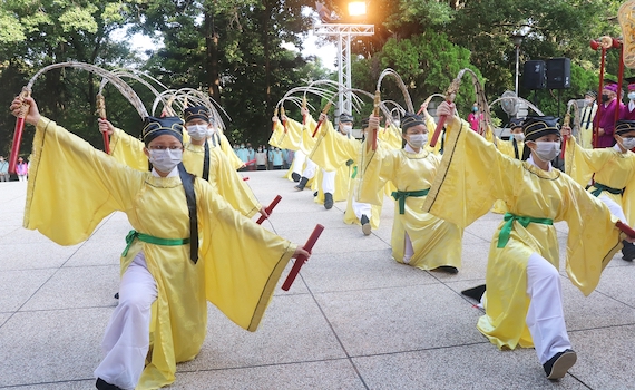 嘉義市各界舉行教師節六佾舞祭孔　黃敏惠市長擔任主祭
