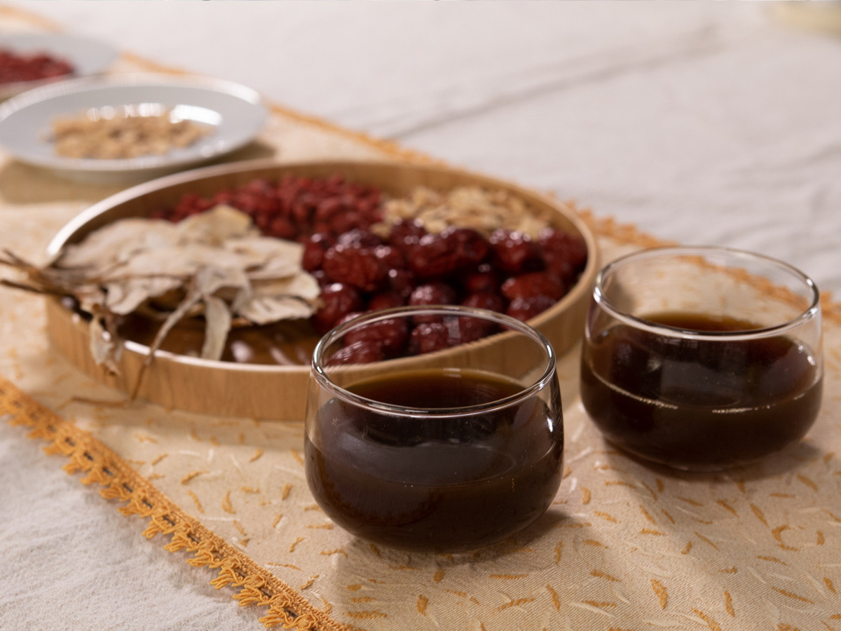 孫安迪醫師提醒:沒時間自行熬煮,也可以直接飲用科技版安迪湯即飲包,增補元氣,提升自身保護力。