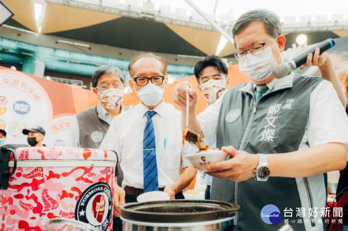 嘉年華以趣味遊戲帶民眾認識「食材溯源」。<br /><br />