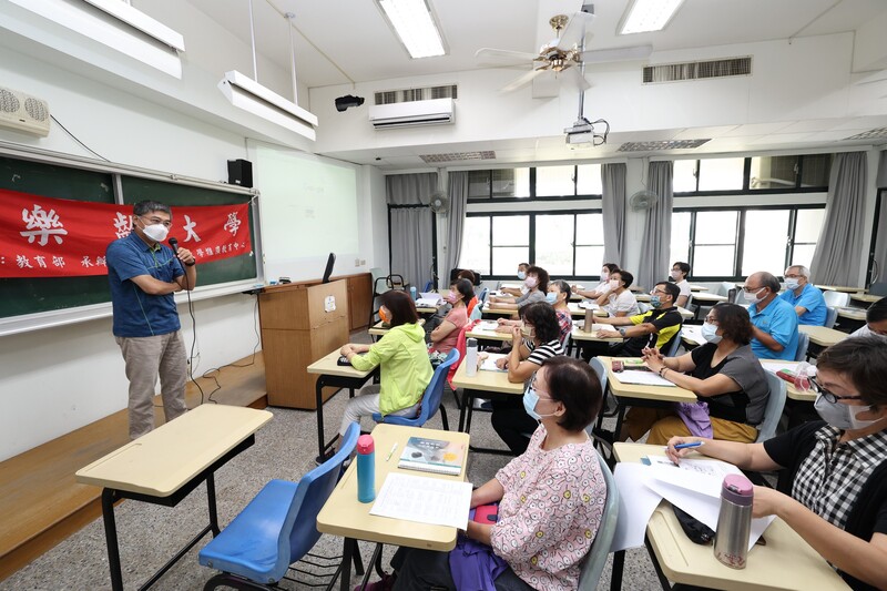 漾新聞|高大樂齡大學開學 與社區共好勉長者樂活學習活躍老化