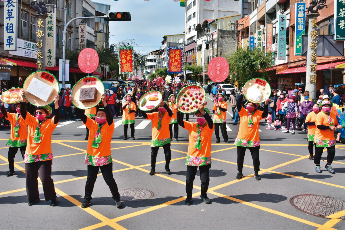 市府與地方商圈攜手,發揮地方特色舉辦各種活動。