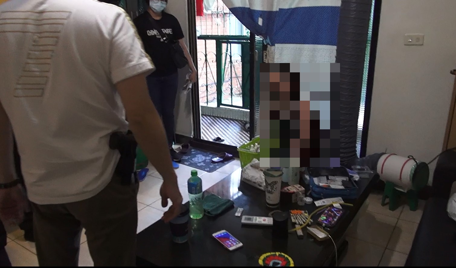 ▲中市刑大偵三隊經長期跟蒐,一舉緝獲江姓毒販到案 (圖/台中市警察局 提供)