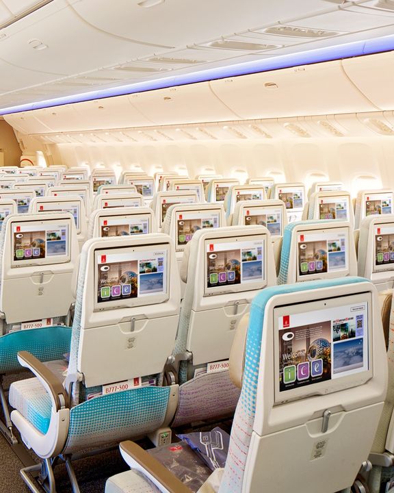 阿聯酋航空榮獲Skytrax全球最佳航空三大獎項