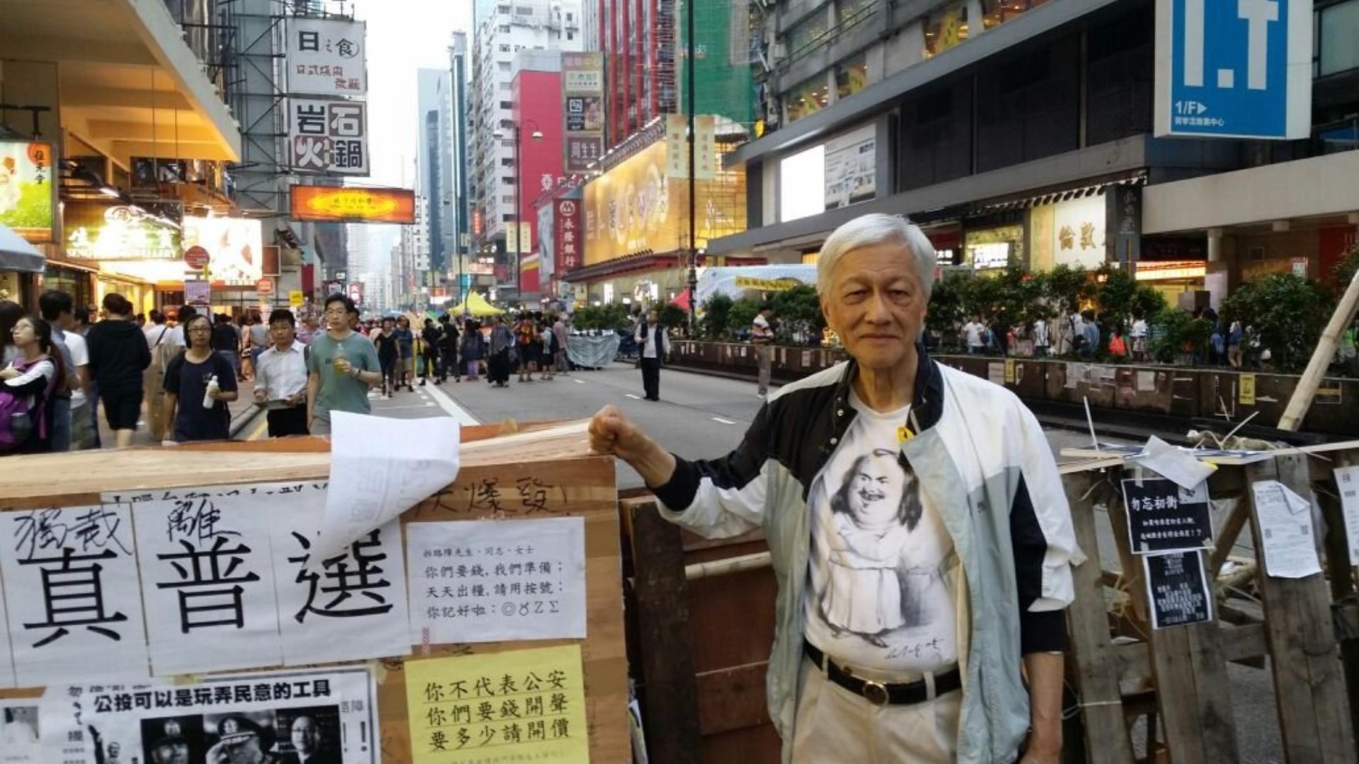香港知名作家李怡長年關注香港政局變化,關懷年輕人未來。 翻攝李怡臉書