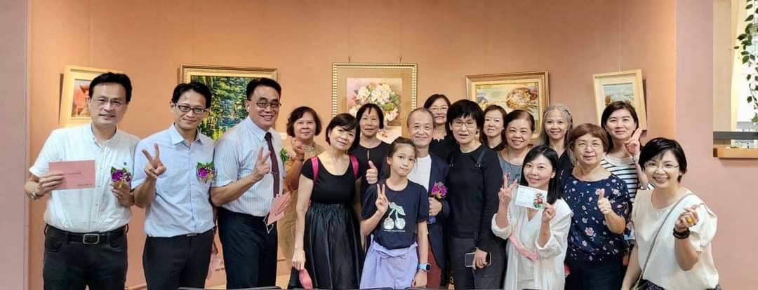 圖片說明:「藝想開懷師生聯展」開幕式後重要貴賓合照。 (圖/林㤈輝翻攝)
