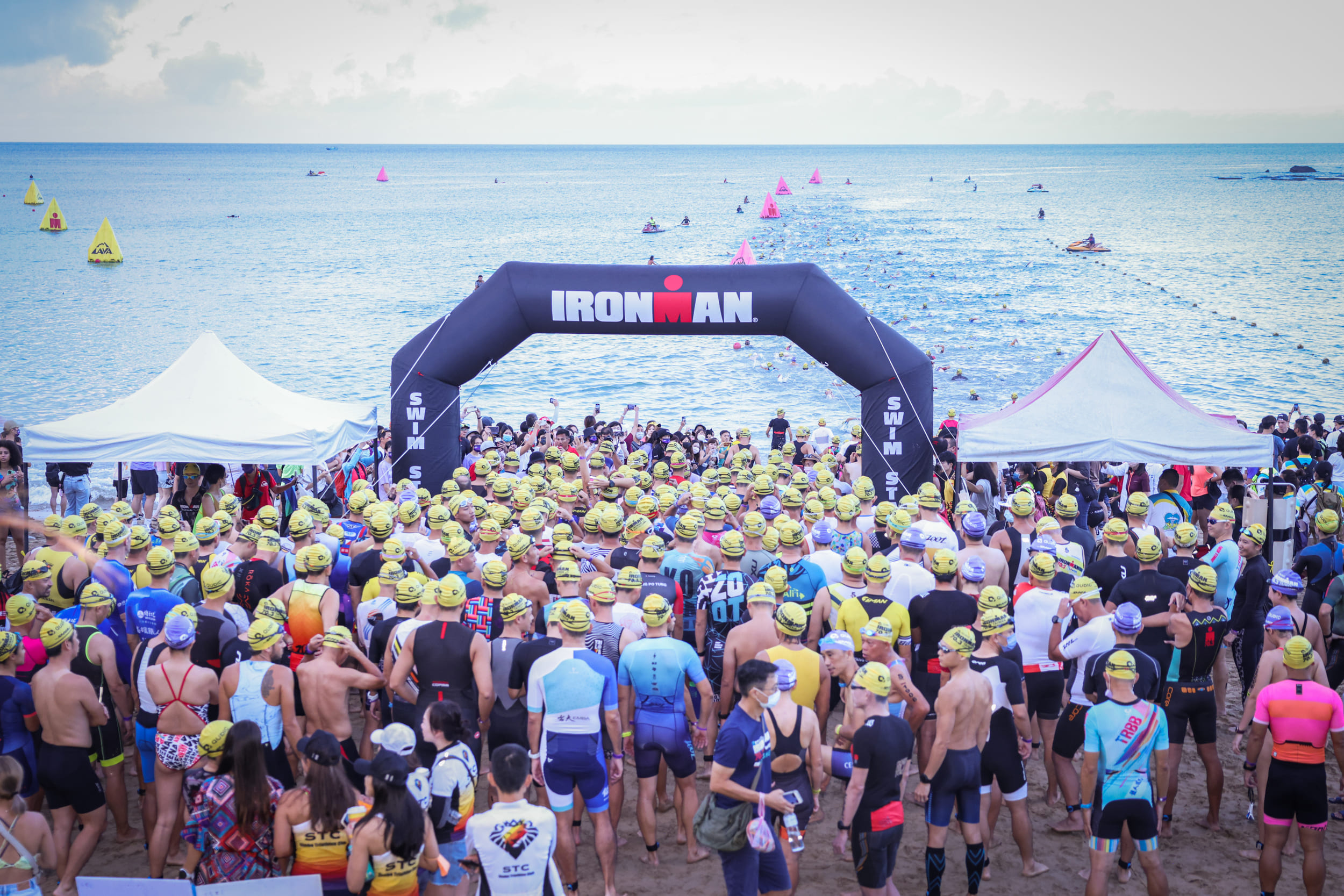 2022 QUBIC IRONMAN 70.3 Kenting, Taiwan國際鐵人三項賽。圖片來源:LAVA台灣鐵人三項公司