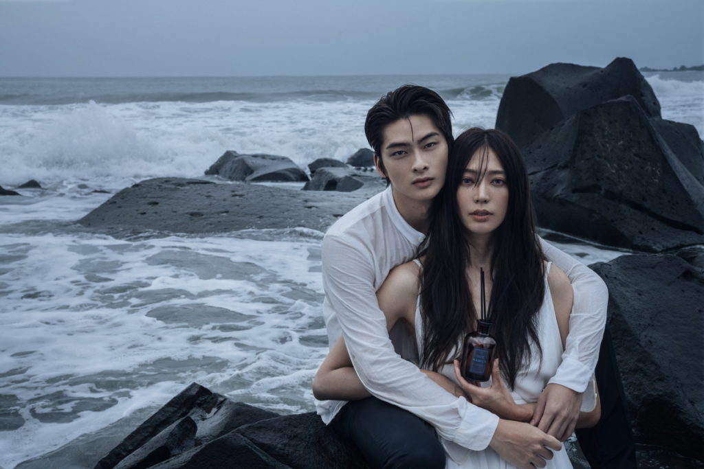 NAMUA那木瓦2022秋冬發表中性香氛『天堂島Paradise Island』細緻的芳香氣息,解憂且奢華感十足