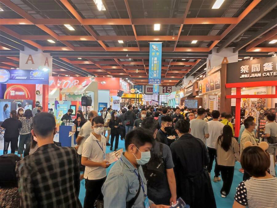 提早卡位商圈店面 年前創業潮湧入加盟展 提早卡位商圈店面 年前創業潮湧入加盟展