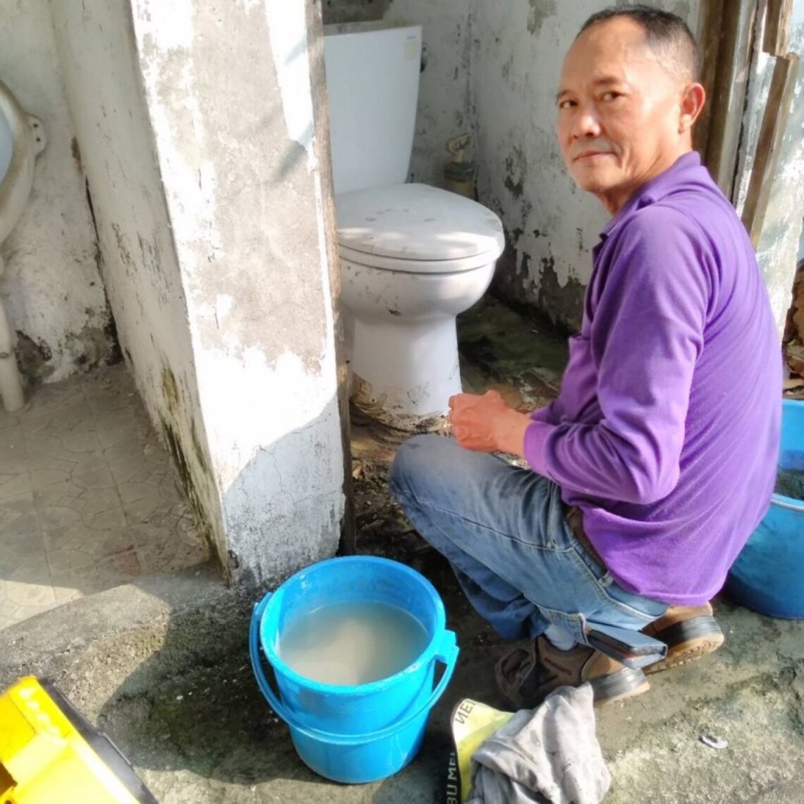 屏東縣百工師傅志願服務協會重陽送暖/波新聞