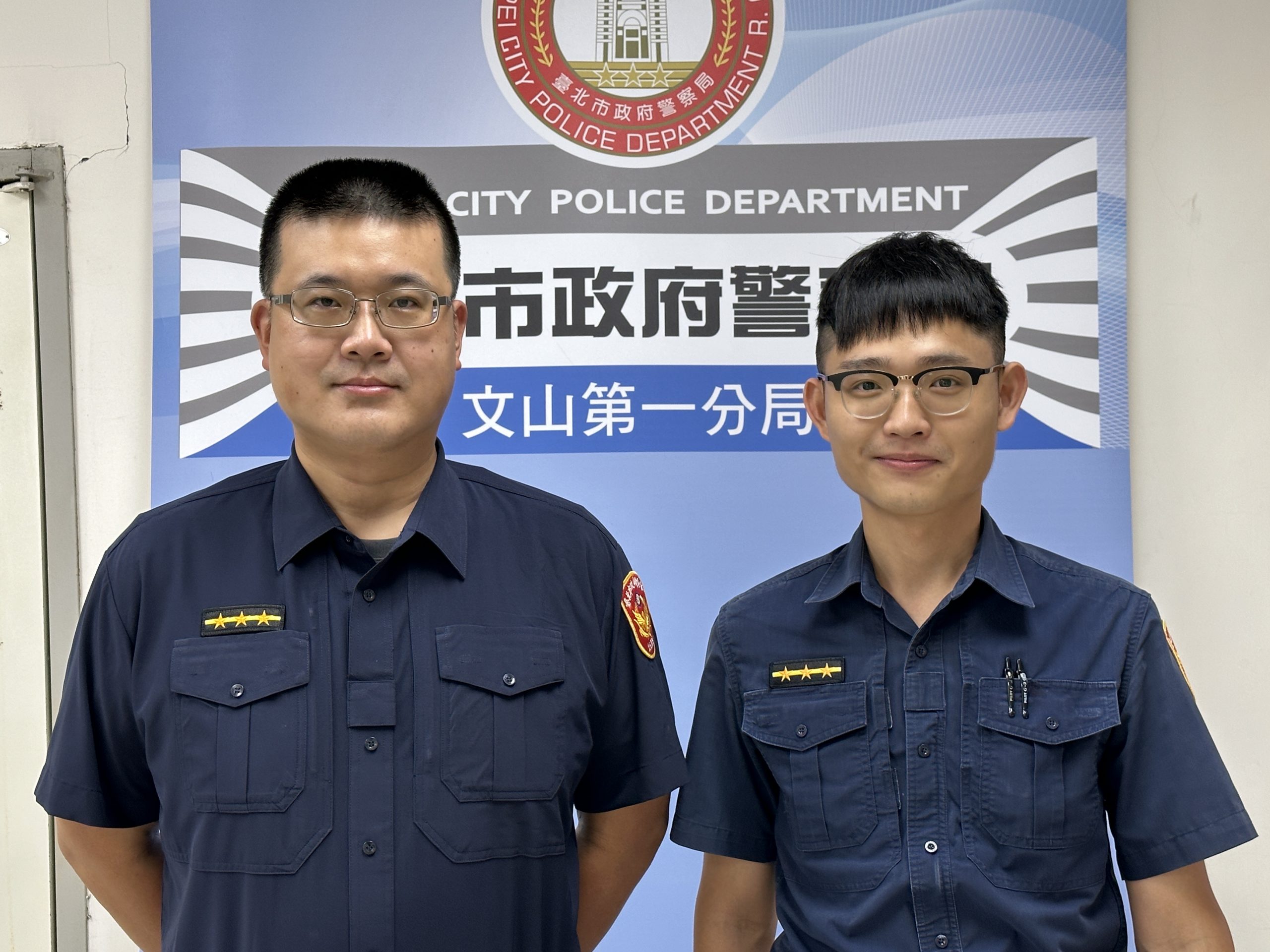 圖:警員黃理顯(左)、警員黃俊銘(右)