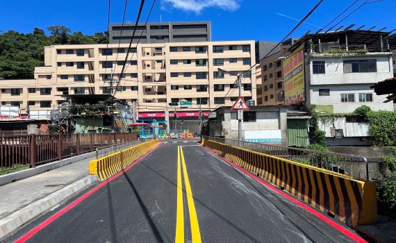 新店雙城橋增設人行橋　通行更安全