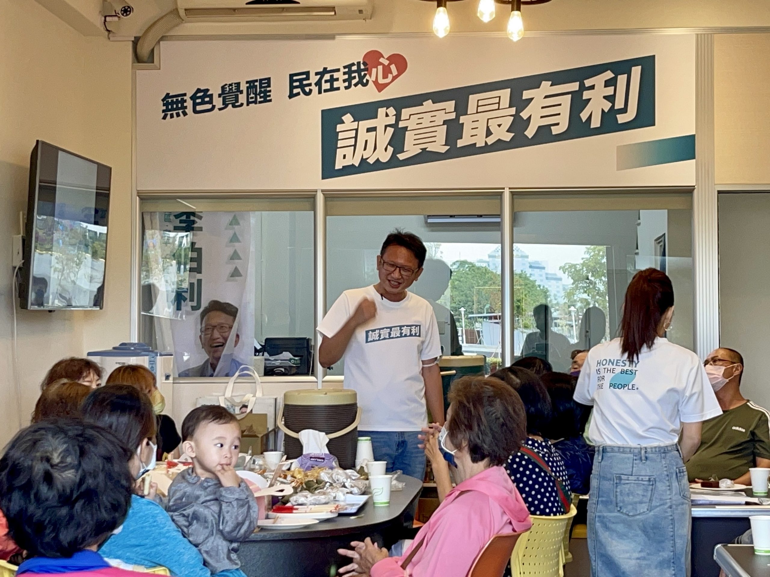 「無色覺醒」  李伯利：人民才應該是主角