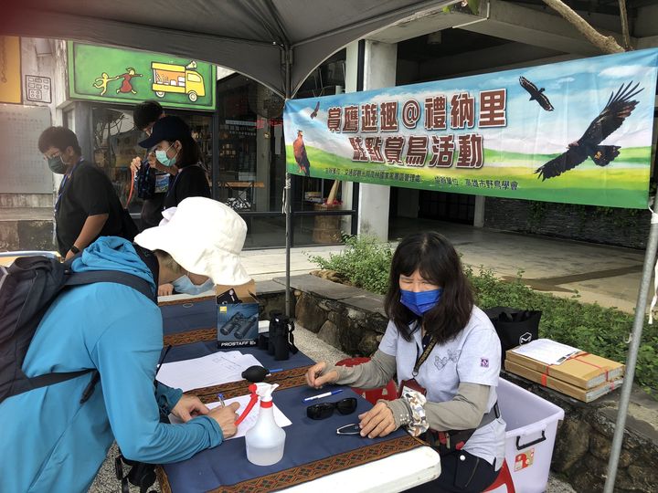 秋遊高屏/「國慶鳥」襲來!禮納里.寶山二集團賞鷹好所在