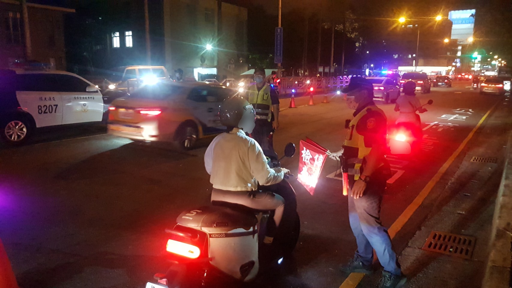 ▲中警針對易酒駕事故道路全面攔檢,三天共取締酒駕63件,展現警方嚴查酒駕決心 (圖/台中市警察局 提供)