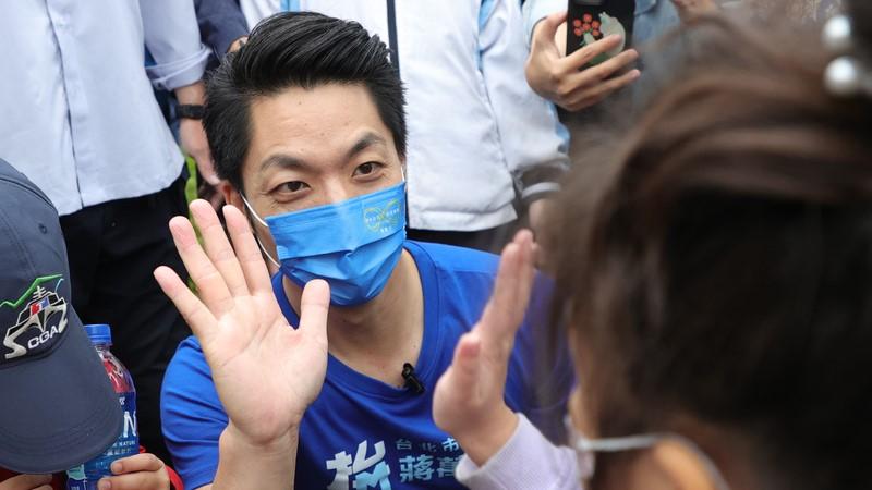 蔣萬安說自己的兒子交女朋友,比陳時中民調贏過他還緊張。資料照片/中央社