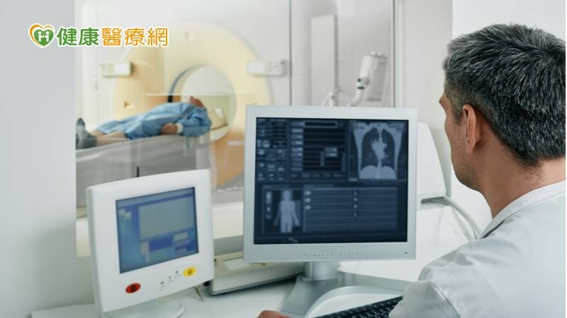 憂基因遺傳!女兒肺癌掛心母親 醫籲「1檢查」助早發現