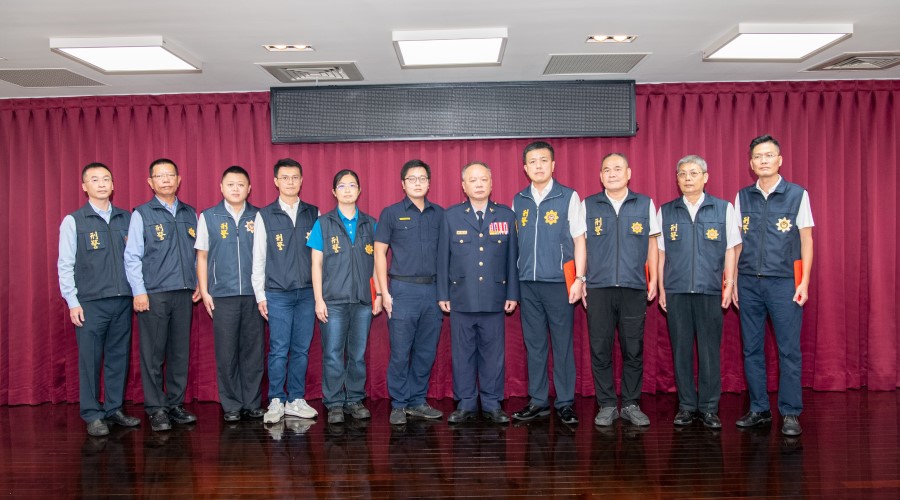 ▲中市警察局屢破大案、績效卓著,局長蔡蒼柏親自在週報中逐一頒獎慰勉 (圖/台中市警察局 提供)