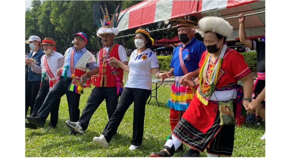 秋高氣爽慶豐年 雲林縣原住民族聯合豐年祭暨健康運動年在古坑鄉綠色隧道熱鬧登場!