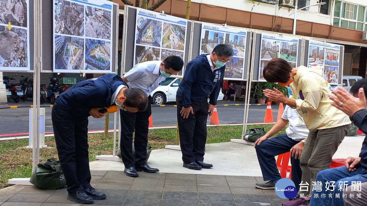 ▲高市副市長林欽榮深深一鞠躬,再次表達感謝及內心的感動。(圖/記者 許高祥 翻攝)