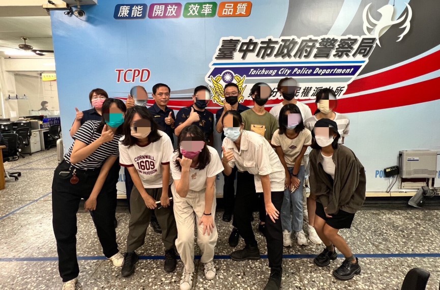 ▲東海大學建築系學生參訪中警第一分局民權派出所 (圖/台中市警察局 提供)