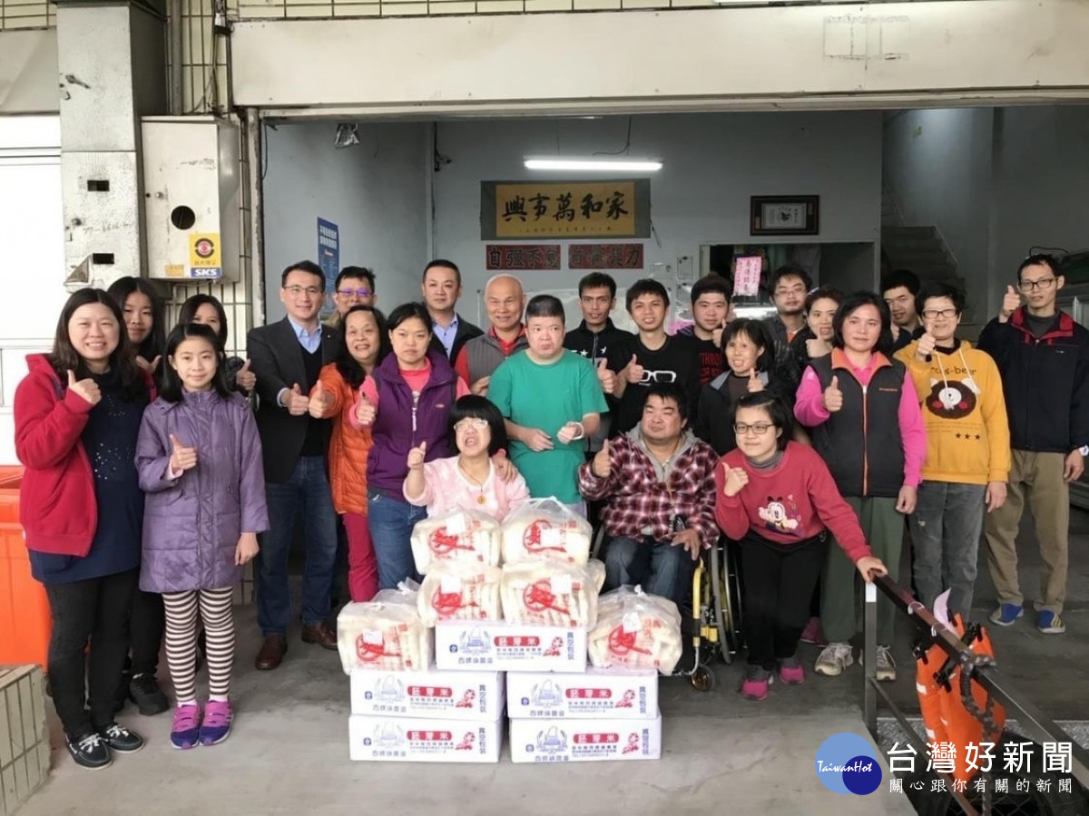 桃園市長候選人鄭運鵬競選辦公室推出競選CF影片,講述三則過去鄭運鵬擔任立委時期曾經協助過的陳情案件。