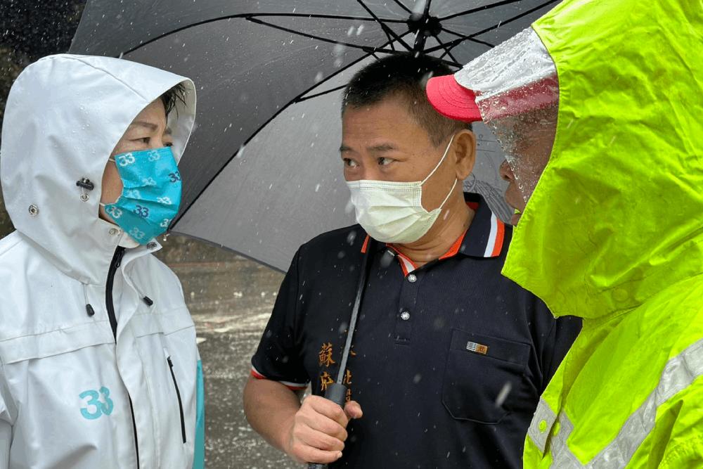 颱風外圍襲擊北台灣 陽明山里長盼市府補助 添購勘災裝備 23 S 8454233