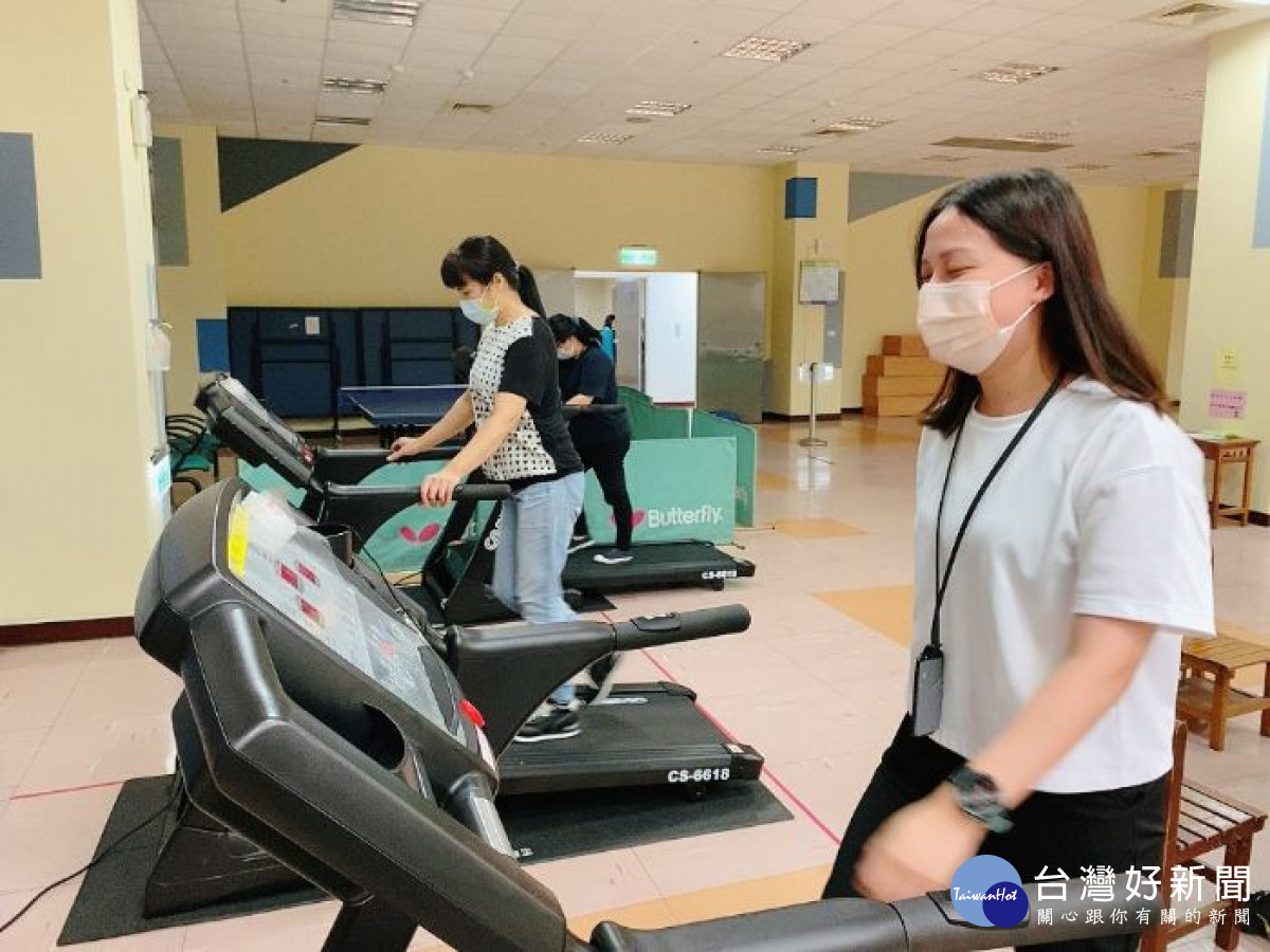 桃園療養院為了培養員工長期運動習慣，舉辦為期一個月的「桃療勇腳馬 健康萬步走」活動。<br /><br /> <br /><br /> 