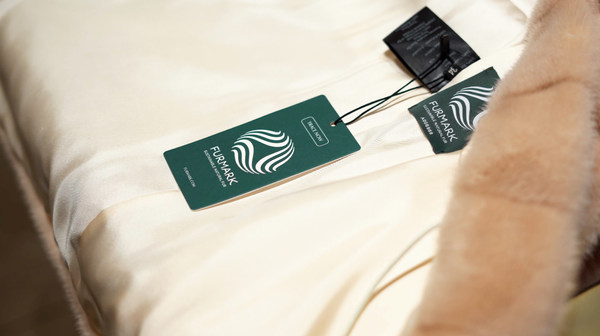 Furmark Hang Tag and Label Furmark Hang Tag and Label