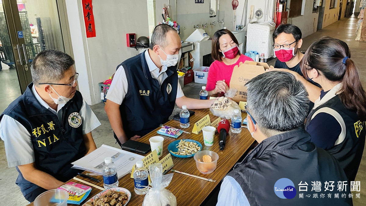 移民署走訪巷弄發掘多元文化融合 青創為愛留臺飄香祖傳「澳」人風味