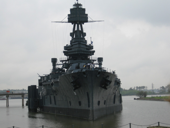 【虎觀點】解放軍第三艘075兩棲攻擊艦下水，並正式進入東海艦隊服役