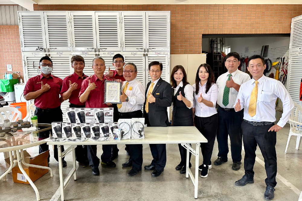 為消防救災獻心力 永慶屏東區加盟四品牌捐贈消防隊設備 42 新增專案 2022 10 21T112011.528