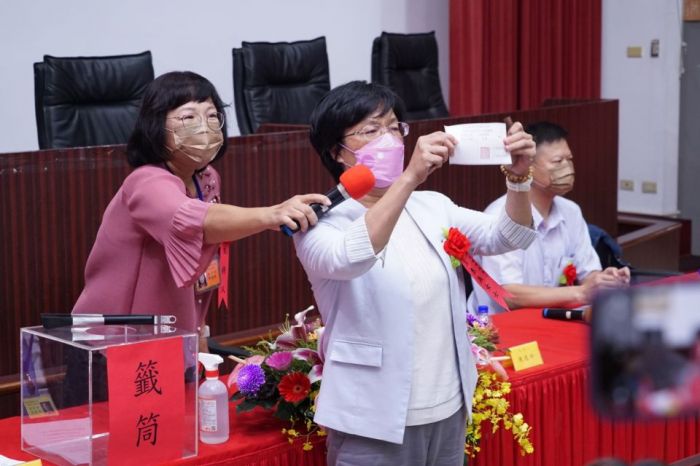 彰化縣長候選人號次出爐 1號王惠美:一馬當先、一定當選 2號黃秀芳:彰化大進步,縣民大勝利