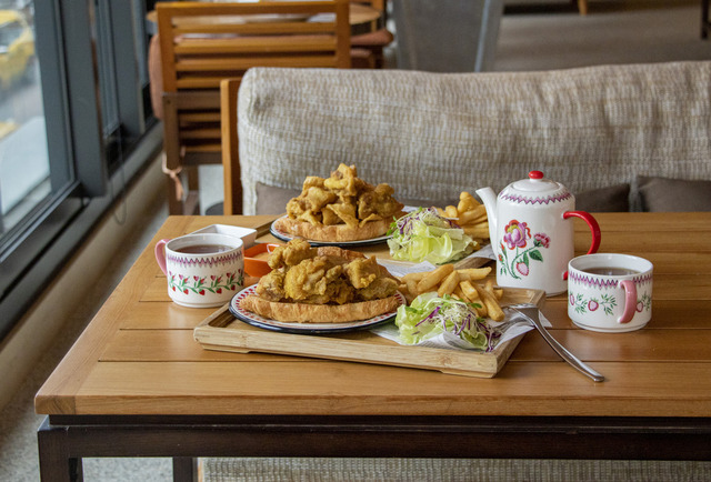 選用Cath Kidston下午茶餐瓷.jpg