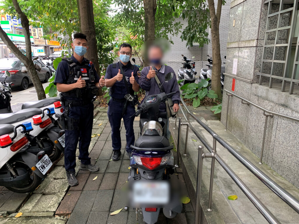 警協助尋獲所停放機車