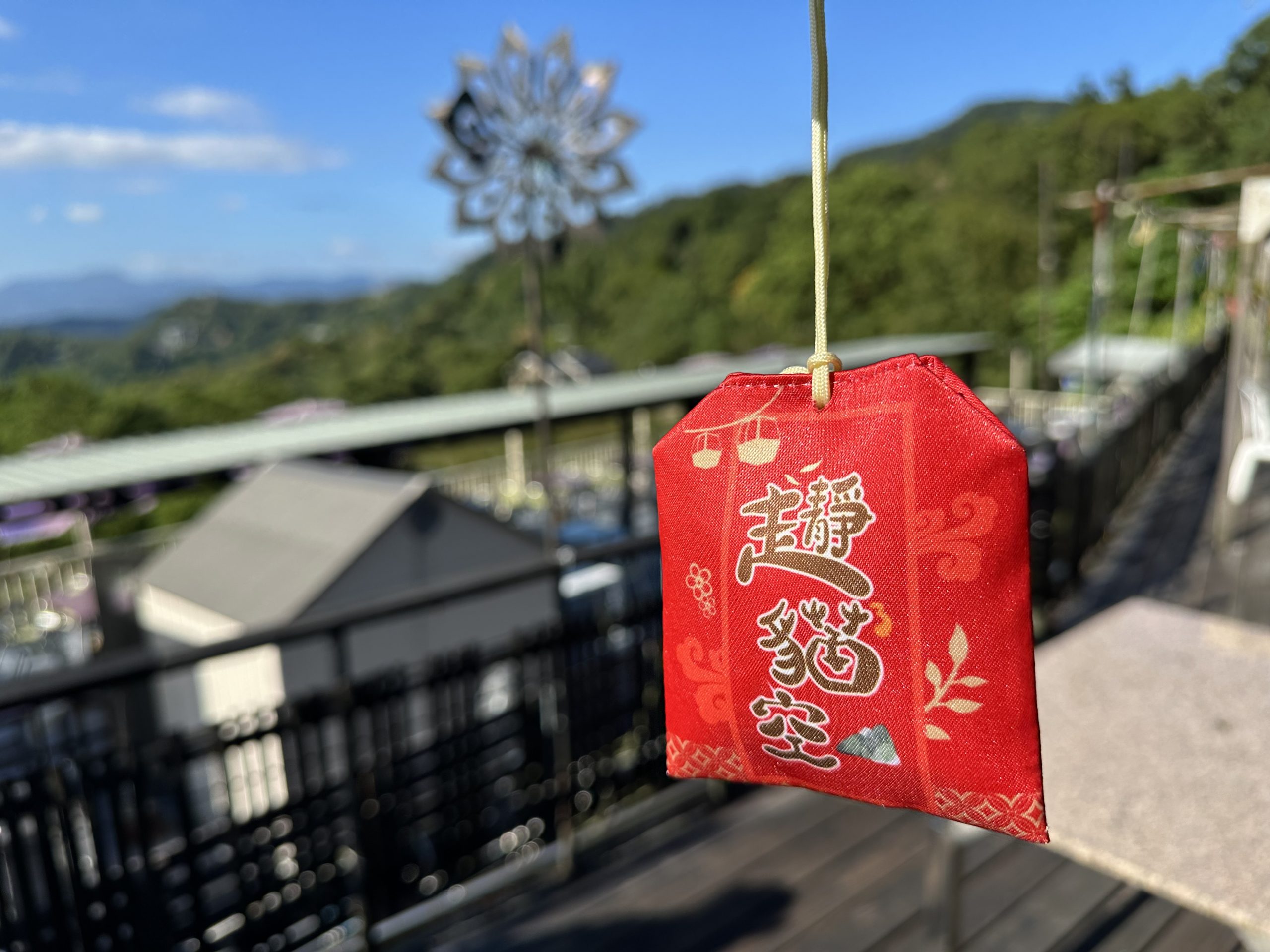 圖片說明:「清泉廣場」店家體驗茶香包DIY 。