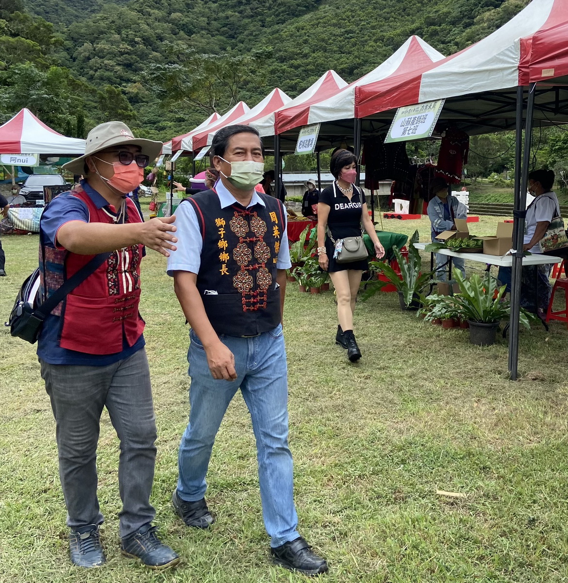 屏東縣獅子鄉鄉長周英傑強調，山蘇文化節帶動了獅子鄉的觀光熱潮，讓民眾能夠欣賞原鄉的美、感受原住民的生活步調。