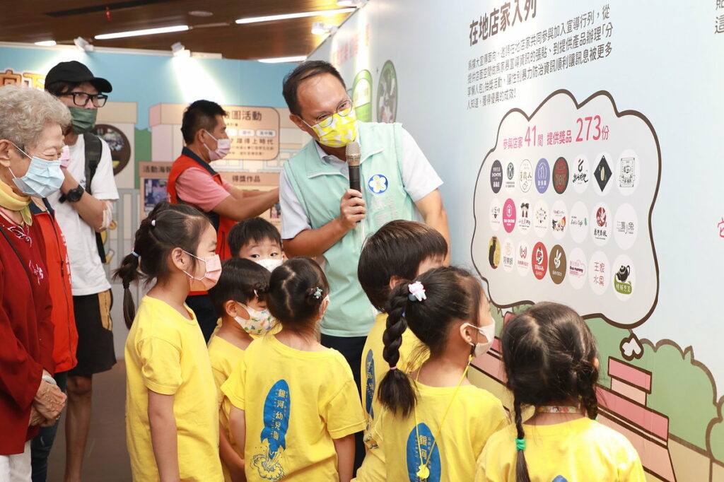 銀河幼兒園小朋友參觀展覽 